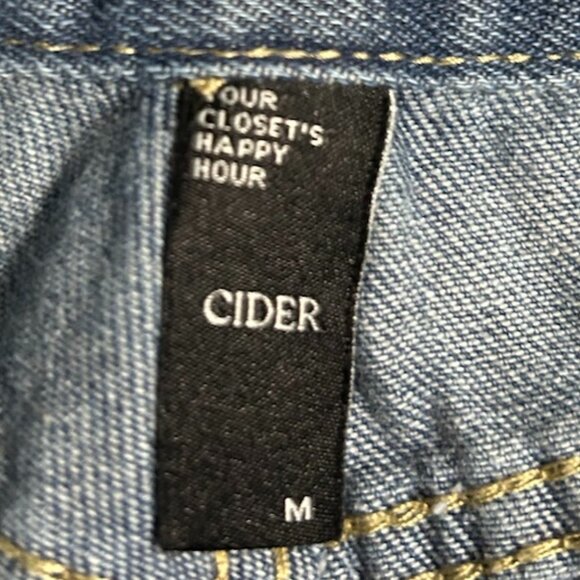 Cider Patchwork Distressed Raw Hem Cropped/Capris Jeans Women's Size M - Picture 10 of 11